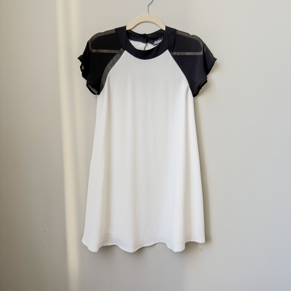 Vintage Y2K Lulu's Mod Black and White Shift Swing Dress Size XS Futuristic